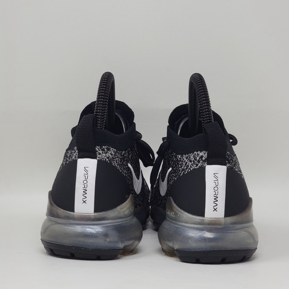 Nike Air VaporMax Flyknit 3 Womens Size 7 Athletic Shoes Sneakers AJ6910-001 - Picture 6 of 10